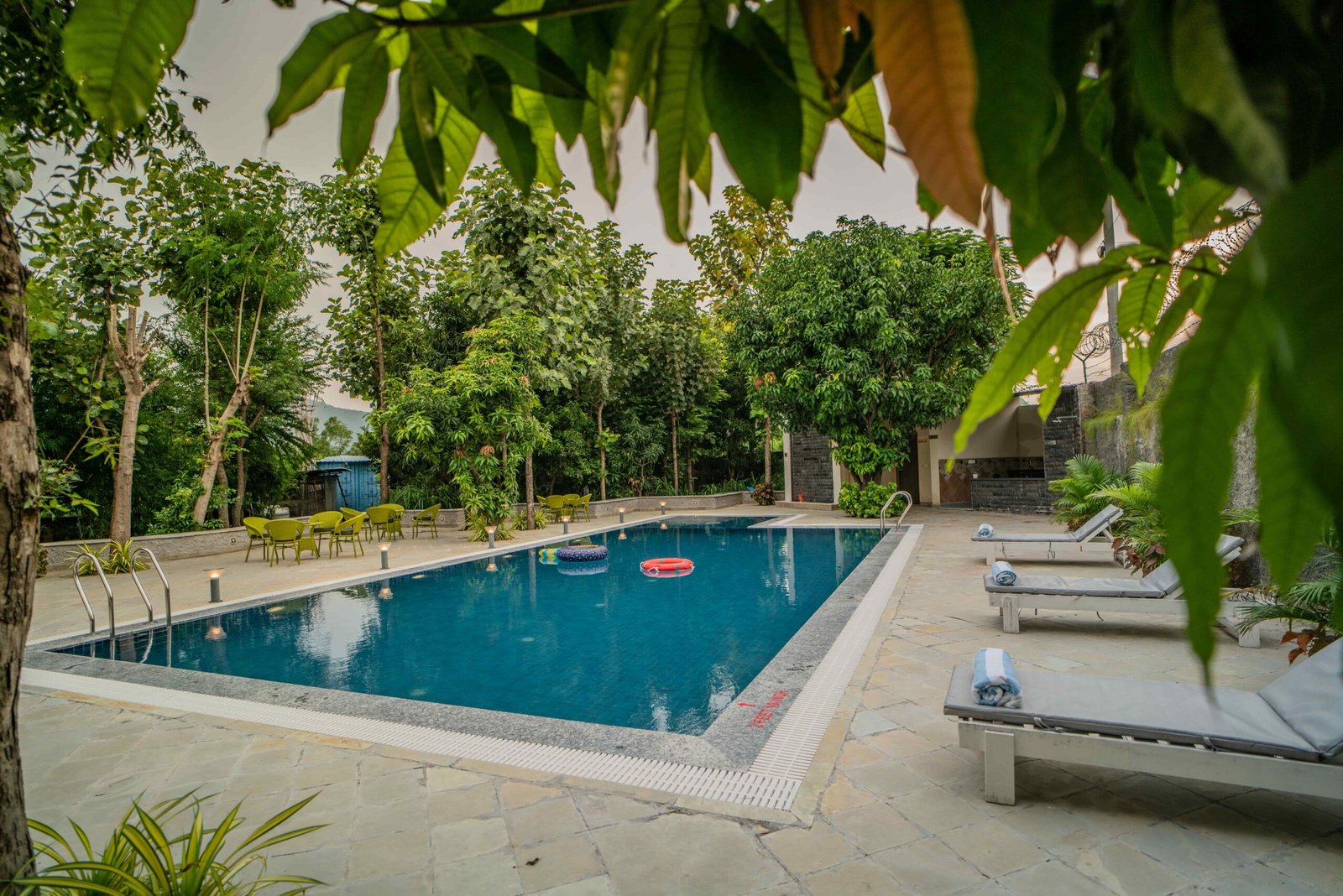 private pool resort, Top Amenities Resort Udaipur, best resort in udaipur, resort with swimming pool